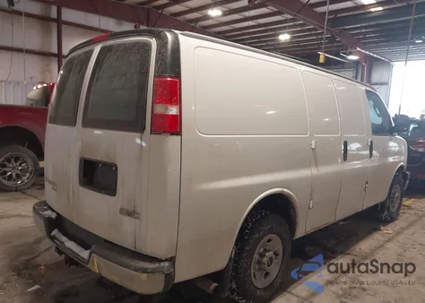 2016 GMC Savana 2500 Work Van z USA, uszkodzony, nr VIN 1GTW7AFG1G1322392